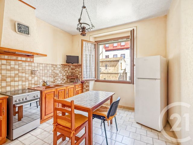 Appartement à vendre - 6 pièces - 195.0 m2 - MARSEILLE - 13005 - PROVENCE-ALPES-COTE-D-AZUR - Century 21 La Plaine