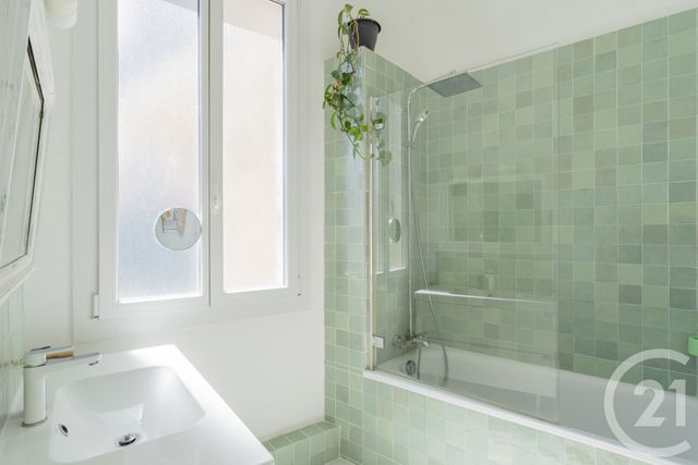 Appartement F3 à vendre - 3 pièces - 95.0 m2 - MARSEILLE - 13005 - PROVENCE-ALPES-COTE-D-AZUR - Century 21 La Plaine