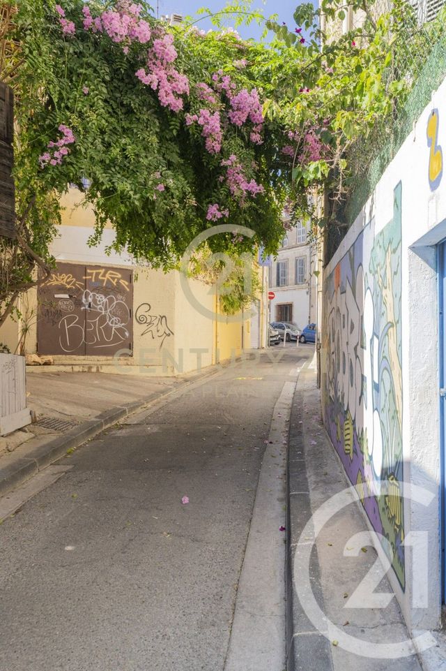 Appartement T3 à vendre - 3 pièces - 65.0 m2 - MARSEILLE - 13005 - PROVENCE-ALPES-COTE-D-AZUR - Century 21 La Plaine