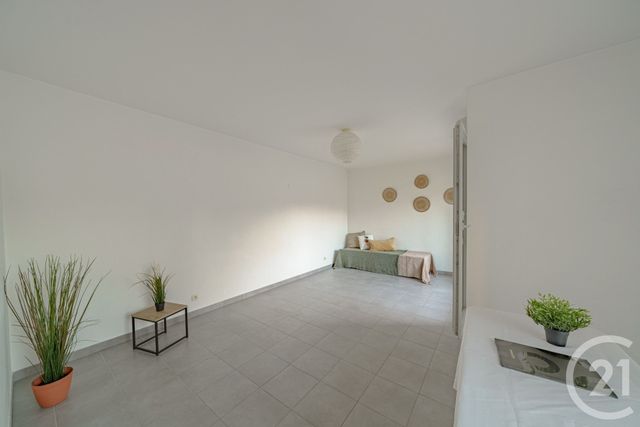 Appartement F3 à vendre - 3 pièces - 63.0 m2 - MARSEILLE - 13002 - PROVENCE-ALPES-COTE-D-AZUR - Century 21 La Plaine