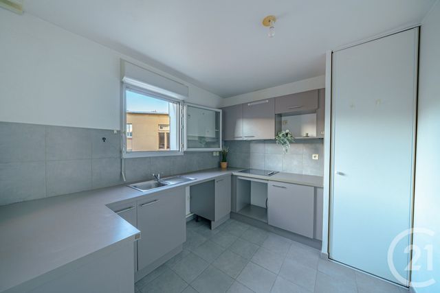 Appartement F3 à vendre - 3 pièces - 63.0 m2 - MARSEILLE - 13002 - PROVENCE-ALPES-COTE-D-AZUR - Century 21 La Plaine