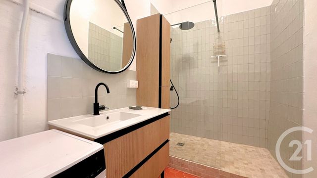 Appartement T3 à louer - 3 pièces - 58.0 m2 - MARSEILLE - 13005 - PROVENCE-ALPES-COTE-D-AZUR - Century 21 La Plaine