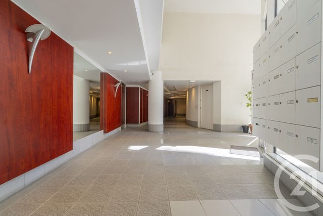 Appartement F3 à vendre - 3 pièces - 68.0 m2 - MARSEILLE - 13004 - PROVENCE-ALPES-COTE-D-AZUR - Century 21 La Plaine