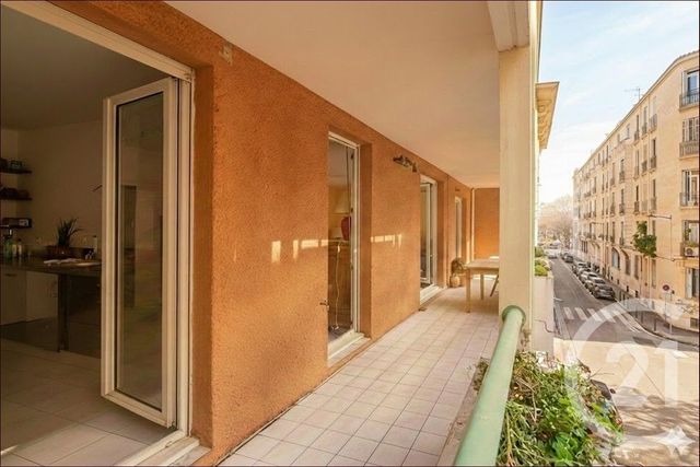 Appartement F4 à vendre - 4 pièces - 120.0 m2 - MARSEILLE - 13005 - PROVENCE-ALPES-COTE-D-AZUR - Century 21 La Plaine