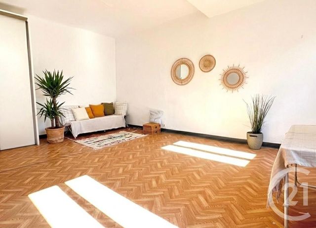 Appartement Studio à vendre - 1 pièce - 33.0 m2 - MARSEILLE - 13005 - PROVENCE-ALPES-COTE-D-AZUR - Century 21 La Plaine