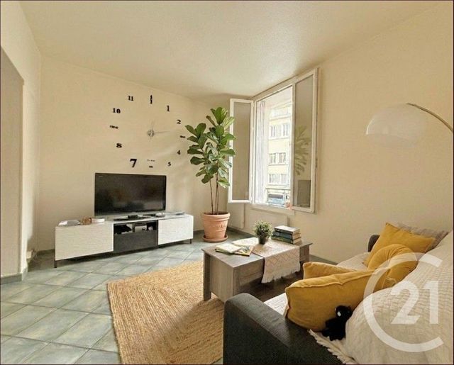 Appartement T3 à vendre - 3 pièces - 49.0 m2 - MARSEILLE - 13001 - PROVENCE-ALPES-COTE-D-AZUR - Century 21 La Plaine