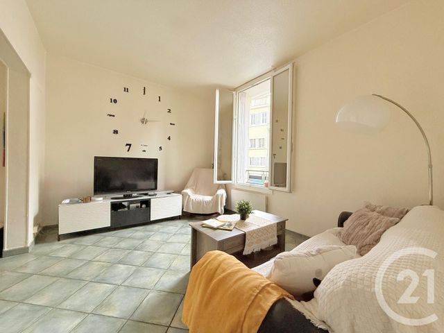 Appartement T3 à vendre - 3 pièces - 49.0 m2 - MARSEILLE - 13001 - PROVENCE-ALPES-COTE-D-AZUR - Century 21 La Plaine