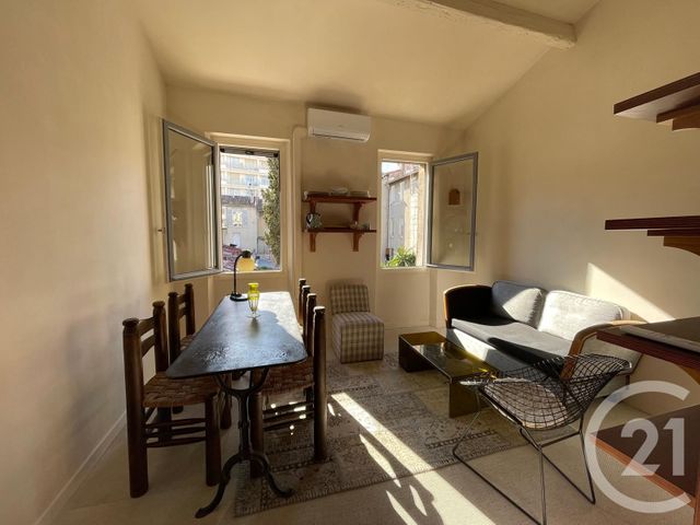 Appartement F1 à louer - 2 pièces - 25.0 m2 - MARSEILLE - 13006 - PROVENCE-ALPES-COTE-D-AZUR - Century 21 La Plaine