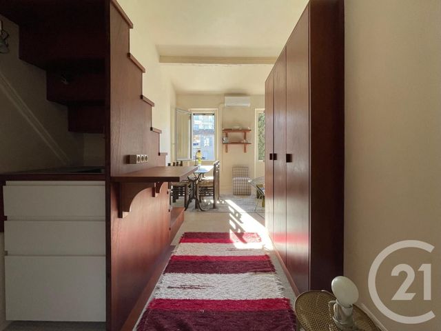 Appartement F1 à louer - 2 pièces - 25.0 m2 - MARSEILLE - 13006 - PROVENCE-ALPES-COTE-D-AZUR - Century 21 La Plaine