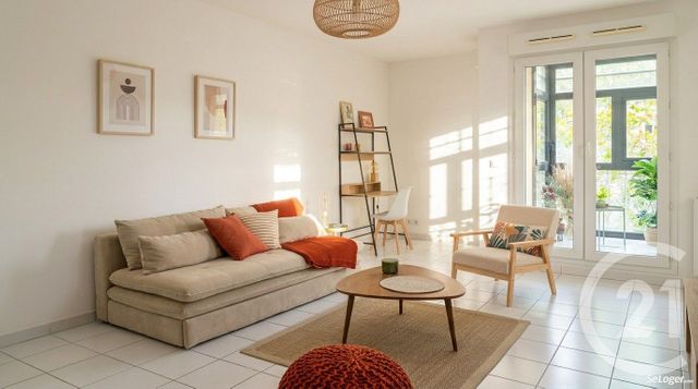 Appartement F2 à louer - 2 pièces - 52.25 m2 - MARSEILLE - 13005 - PROVENCE-ALPES-COTE-D-AZUR - Century 21 La Plaine