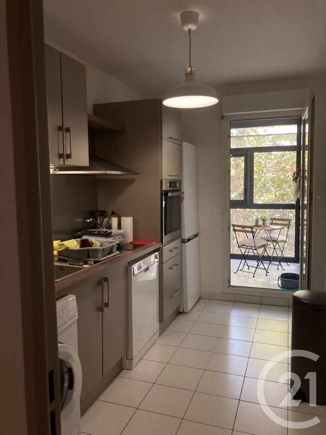 Appartement F2 à louer - 2 pièces - 52.25 m2 - MARSEILLE - 13005 - PROVENCE-ALPES-COTE-D-AZUR - Century 21 La Plaine