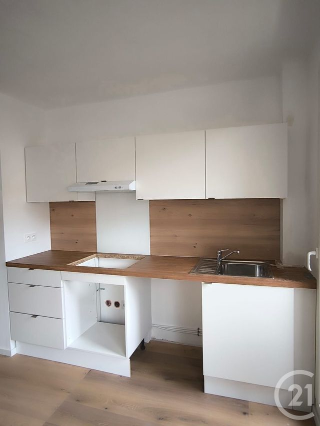 Appartement F3 à louer - 3 pièces - 48.51 m2 - MARSEILLE - 13005 - PROVENCE-ALPES-COTE-D-AZUR - Century 21 La Plaine