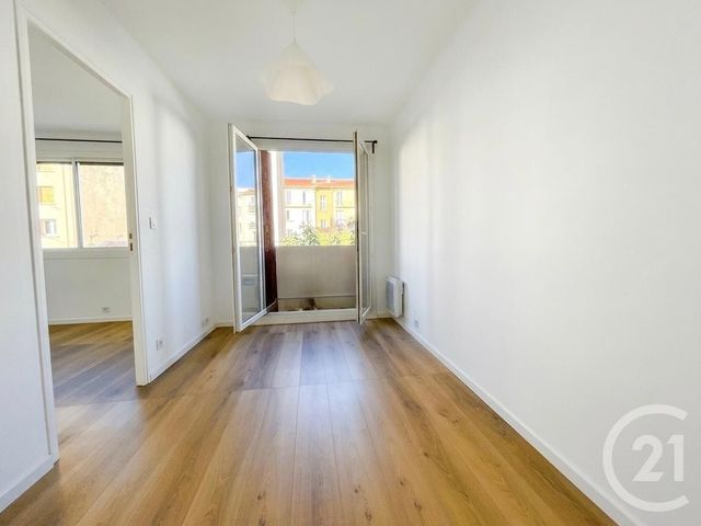 Appartement F3 à louer - 3 pièces - 48.51 m2 - MARSEILLE - 13005 - PROVENCE-ALPES-COTE-D-AZUR - Century 21 La Plaine