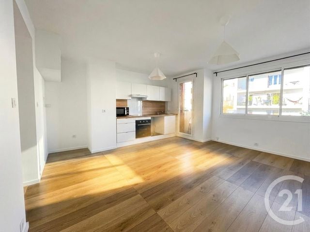 Appartement F3 à louer - 3 pièces - 48.51 m2 - MARSEILLE - 13005 - PROVENCE-ALPES-COTE-D-AZUR - Century 21 La Plaine