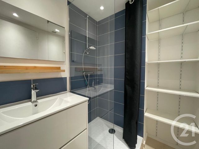 Appartement F3 à louer - 3 pièces - 48.51 m2 - MARSEILLE - 13005 - PROVENCE-ALPES-COTE-D-AZUR - Century 21 La Plaine