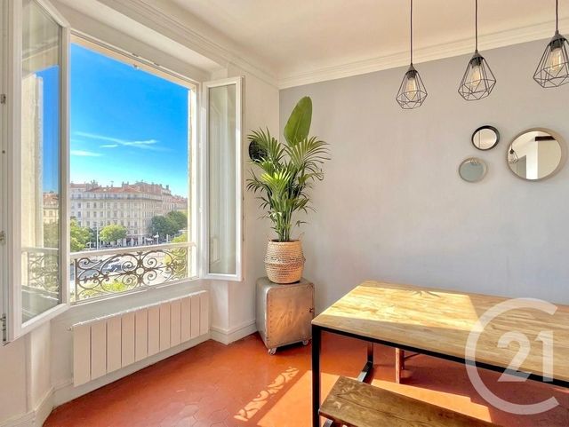 Appartement F5 à vendre - 5 pièces - 145.0 m2 - MARSEILLE - 13005 - PROVENCE-ALPES-COTE-D-AZUR - Century 21 La Plaine