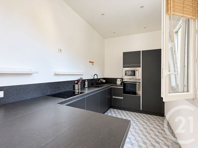 Appartement F2 à vendre - 2 pièces - 57.0 m2 - MARSEILLE - 13005 - PROVENCE-ALPES-COTE-D-AZUR - Century 21 La Plaine