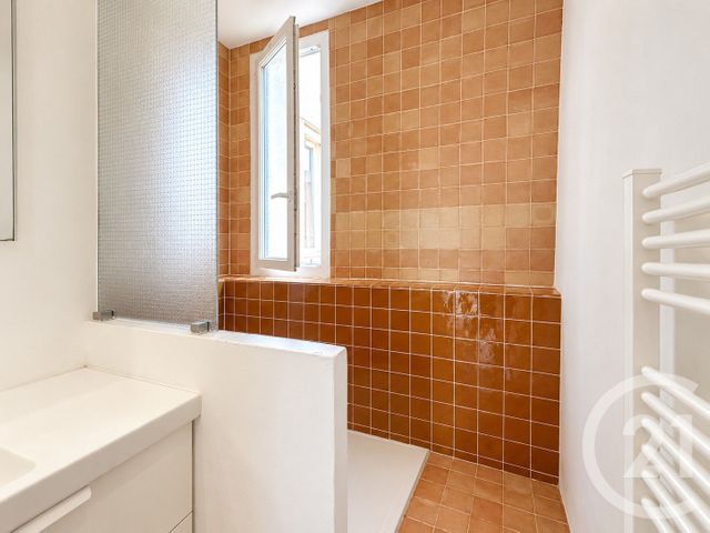 Appartement F2 à vendre - 2 pièces - 57.0 m2 - MARSEILLE - 13005 - PROVENCE-ALPES-COTE-D-AZUR - Century 21 La Plaine
