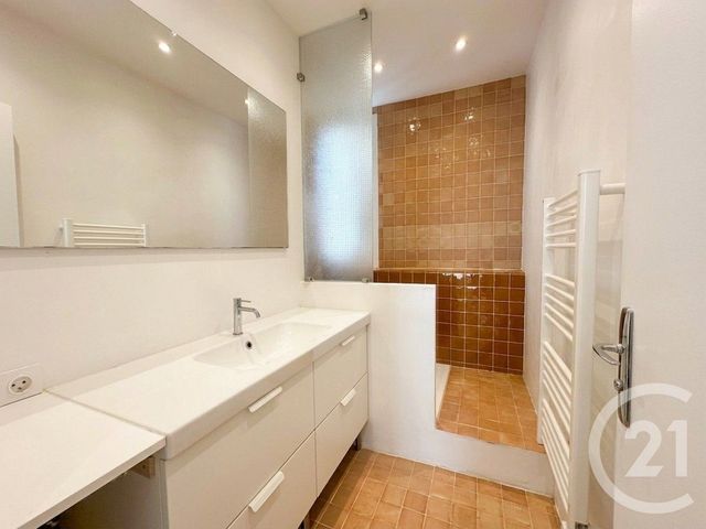 Appartement F2 à vendre - 2 pièces - 57.0 m2 - MARSEILLE - 13005 - PROVENCE-ALPES-COTE-D-AZUR - Century 21 La Plaine
