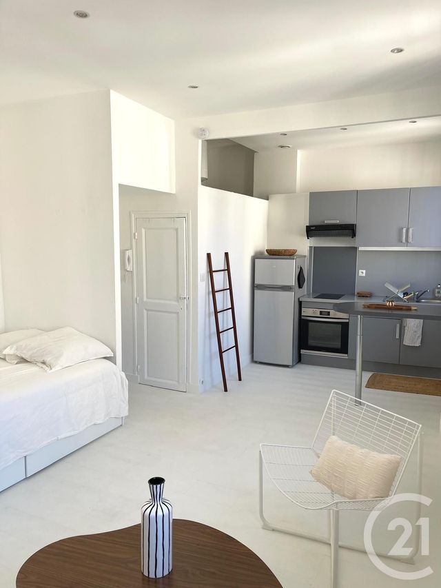 Appartement Studio à louer - 1 pièce - 27.28 m2 - MARSEILLE - 13006 - PROVENCE-ALPES-COTE-D-AZUR - Century 21 La Plaine